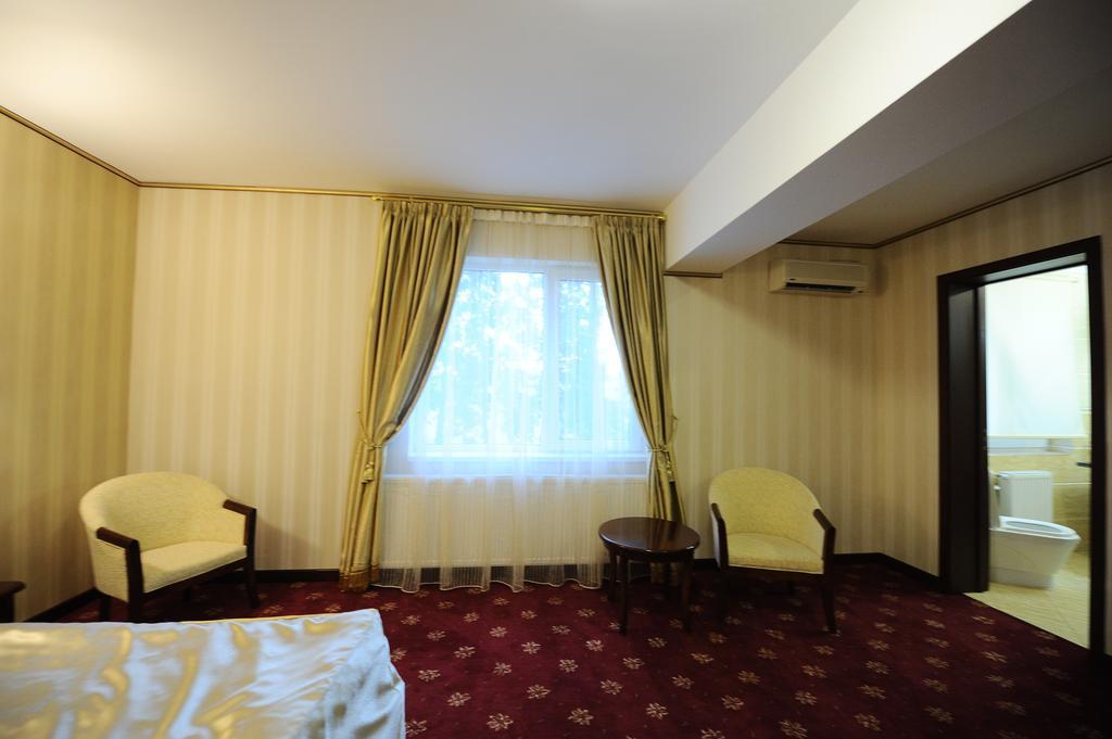 Hotel Mondial - Baia Dış mekan fotoğraf